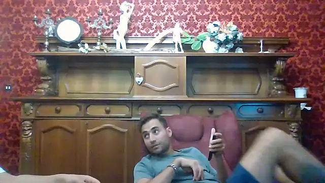 Snapshot of Torissimo92 chatting on September 16, 2025, 8:21 pm Torissimo92 online show from September 16, 2025, 8:21 pm