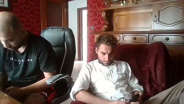 Snapshot of Torissimo92 chatting on September 24, 2025, 8:06 am Torissimo92 online show from September 24, 2025, 8:06 am