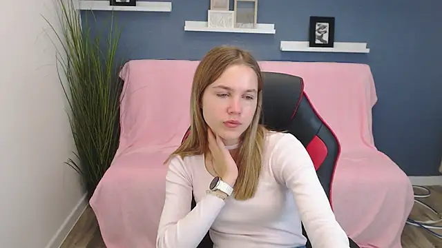 Spicy Lexi online show from October 7, 2025, 6:32 am