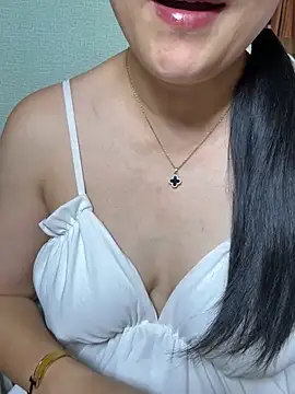 Nancymodel online show from July 14, 2026, 4:28 am