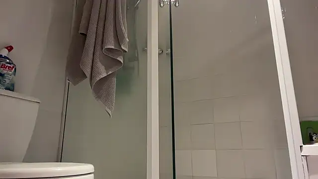 Snapshot of jamesgstsby22 chatting on February 26, 2026, 4:33 am jamesgstsby22 online show from February 26, 2026, 4:33 am