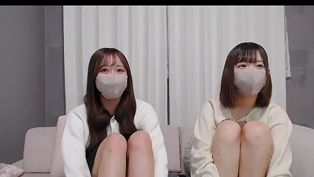 Snapshot of _YUI_CHAN_ chatting on October 27, 2025, 11:25 am YUI CHAN online show from October 27, 2025, 11:25 am