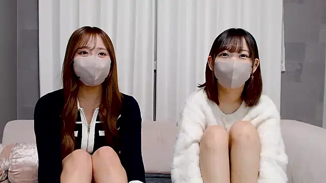 Snapshot of _YUI_CHAN_ chatting on November 24, 2025, 11:32 am YUI CHAN online show from November 24, 2025, 11:32 am