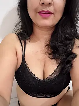 CUTE-PX online show from April 30, 2026, 3:35 am