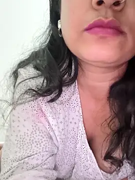 Snapshot of CUTE-PX chatting on May 2, 2026, 4:23 pm CUTE-PX online show from May 2, 2026, 4:23 pm