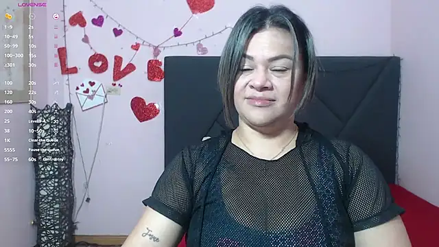 pamela echeverria online show from May 1, 2026, 11:48 am