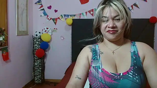 pamela echeverria online show from July 1, 2026, 11:23 am
