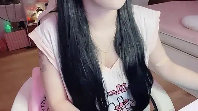 keelinnn19 online show from March 17, 2026, 9:18 pm