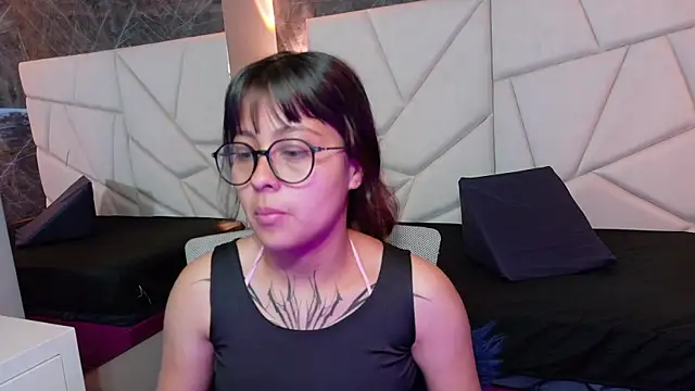 Snapshot of sophiaa_7 chatting on September 23, 2025, 12:19 pm sophiaa 7 online show from September 23, 2025, 12:19 pm