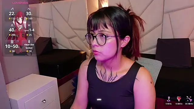 Snapshot of sophiaa_7 chatting on October 12, 2025, 12:04 pm sophiaa 7 online show from October 12, 2025, 12:04 pm