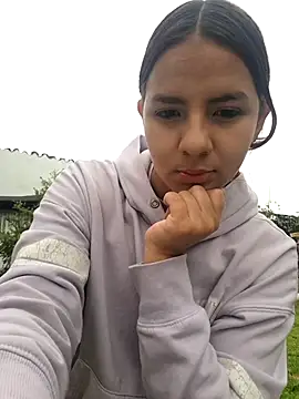Snapshot of angeles_azul chatting on July 29, 2026, 1:31 pm angeles azul online show from July 29, 2026, 1:31 pm