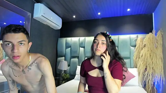 Snapshot of NickandAbby_ chatting on May 26, 2026, 9:00 pm NickandAbby online show from May 26, 2026, 9:00 pm