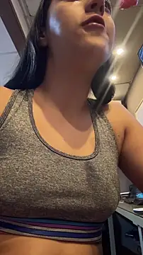 Snapshot of IsabellaaHill_ chatting on September 27, 2025, 2:11 pm IsabellaaHill online show from September 27, 2025, 2:11 pm