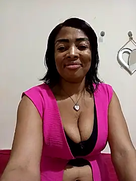 SEXYMOANSXX online show from April 23, 2026, 5:52 am