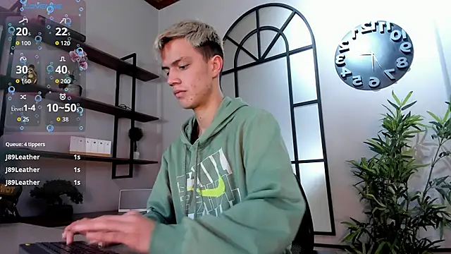 nicktorn online show from November 18, 2025, 12:20 pm