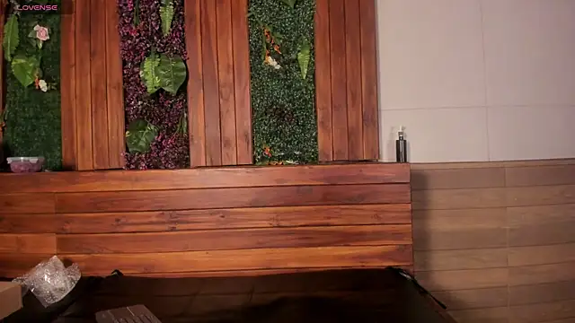 nicktorn online show from December 19, 2025, 12:34 pm