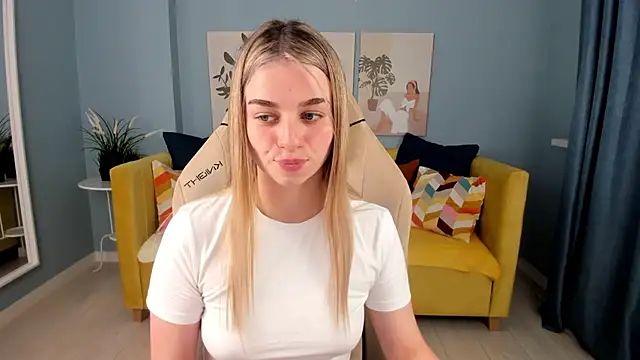 Snapshot of SweetyLicky chatting on October 16, 2025, 4:08 pm SweetyLicky online show from October 16, 2025, 4:08 pm