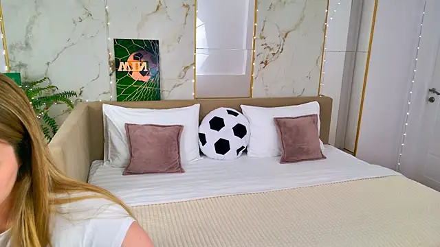 SweetyLicky online show from June 29, 2026, 4:07 pm