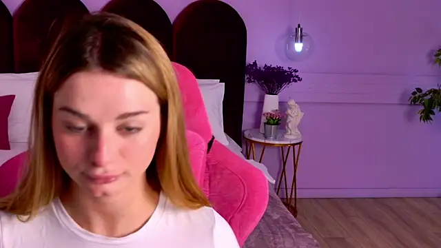 SweetyLicky online show from July 15, 2026, 4:12 pm
