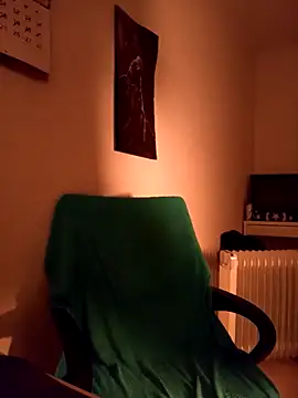 Snapshot of rayolexxx chatting on December 22, 2025, 8:33 am rayolexxx online show from December 22, 2025, 8:33 am