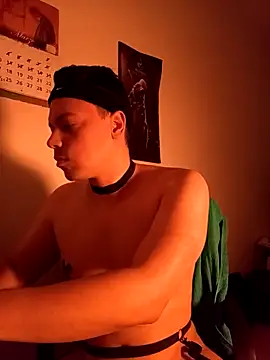 Snapshot of rayolexxx chatting on March 21, 2026, 10:31 am rayolexxx online show from March 21, 2026, 10:31 am