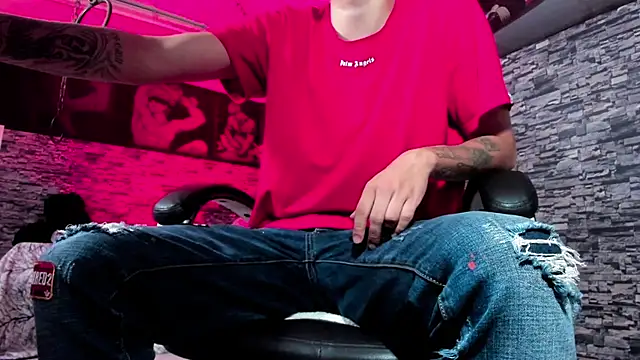 Snapshot of Fran_Boy chatting on October 30, 2025, 7:25 pm Fran Boy online show from October 30, 2025, 7:25 pm