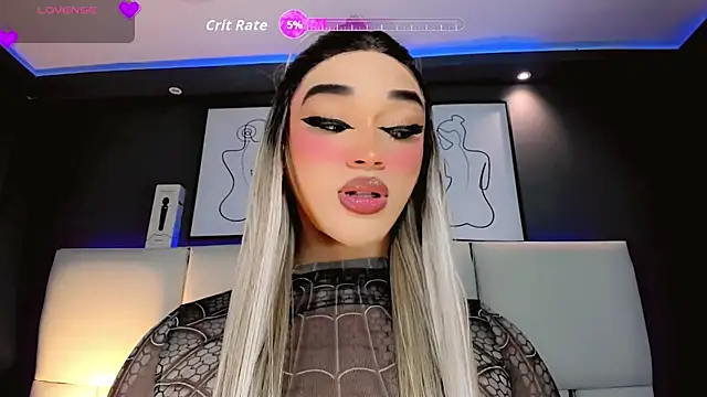 Snapshot of Valeriasmiithh chatting on October 17, 2025, 8:33 pm Valeriasmiithh online show from October 17, 2025, 8:33 pm