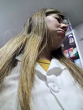 Sophie del Castillo online show from September 27, 2025, 1:32 am