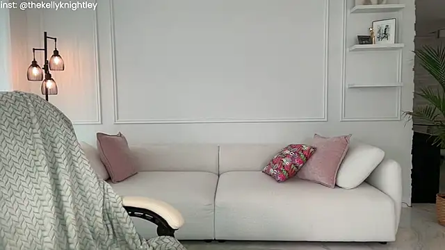 Ohbabykelly online show from August 5, 2026, 11:28 pm