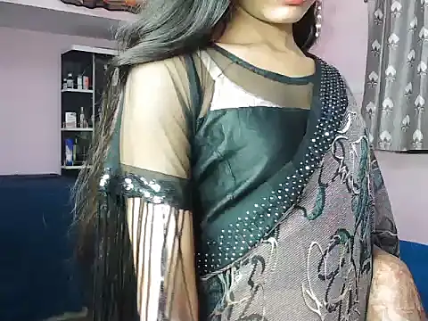 Snapshot of ROSE_GOLDE chatting on October 14, 2025, 3:24 pm ROSE GOLDE online show from October 14, 2025, 3:24 pm