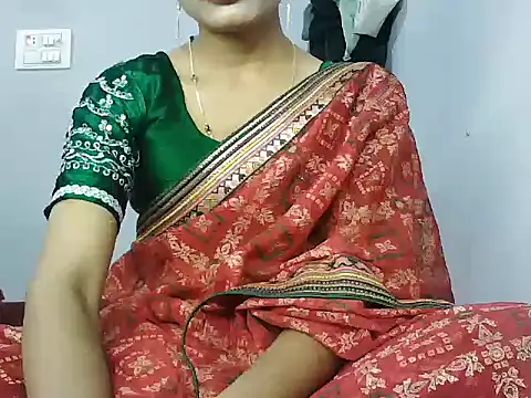 Snapshot of ROSE_GOLDE chatting on November 20, 2025, 4:18 pm ROSE GOLDE online show from November 20, 2025, 4:18 pm