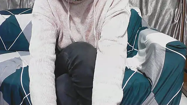 horny  couple  online show from January 6, 2026, 4:54 pm