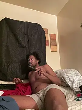 Snapshot of viceutk1 chatting on October 25, 2025, 8:33 am viceutk1 online show from October 25, 2025, 8:33 am