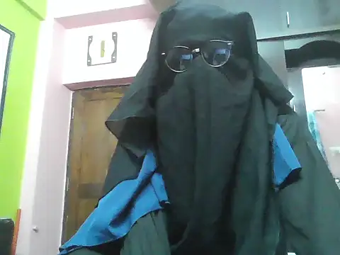 Snapshot of nasrin_katoon_7 chatting on November 21, 2025, 6:06 pm nasrin katoon 7 online show from November 21, 2025, 6:06 pm