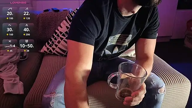 boiteasex online show from April 24, 2026, 5:43 am