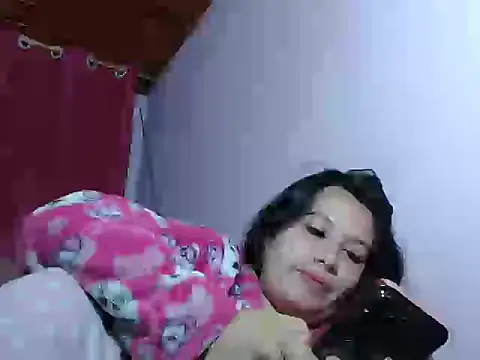 Snapshot of nina_kisslove chatting on October 16, 2025, 1:39 am nina kisslove online show from October 16, 2025, 1:39 am