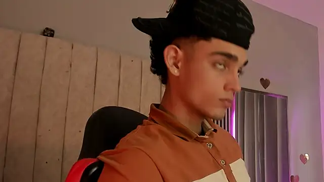 Snapshot of nathan_shimmer chatting on November 3, 2025, 1:12 pm nathan shimmer online show from November 3, 2025, 1:12 pm