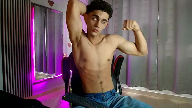 Snapshot of nathan_shimmer chatting on November 23, 2025, 4:29 pm nathan shimmer online show from November 23, 2025, 4:29 pm