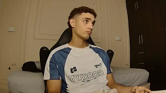 Snapshot of nathan_shimmer chatting on February 5, 2026, 10:36 pm nathan shimmer online show from February 5, 2026, 10:36 pm