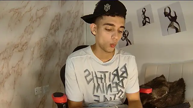 Snapshot of nathan_shimmer chatting on March 23, 2026, 9:41 pm nathan shimmer online show from March 23, 2026, 9:41 pm