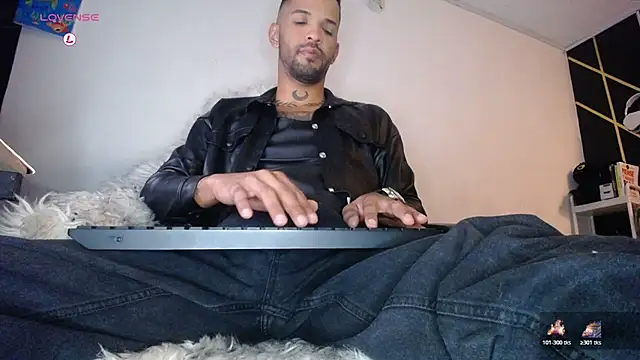 Snapshot of LickMyInk chatting on February 7, 2026, 2:59 am LickMyInk online show from February 7, 2026, 2:59 am