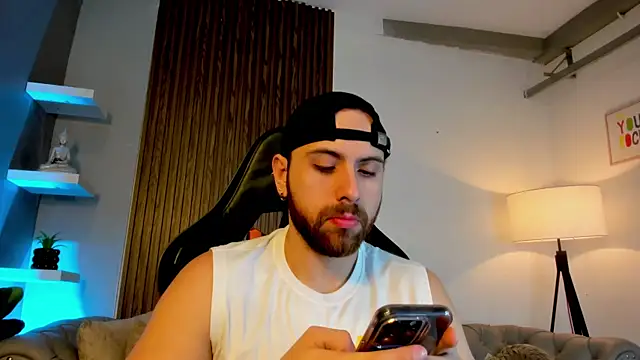 Snapshot of Maximo_Wolff chatting on June 26, 2026, 11:36 am Maximo Wolff online show from June 26, 2026, 11:36 am