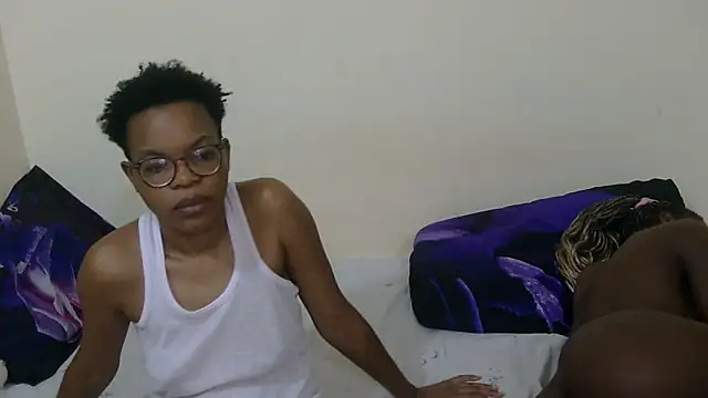 Snapshot of Miss-Hennessy chatting on November 15, 2025, 12:30 am Miss-Hennessy online show from November 15, 2025, 12:30 am