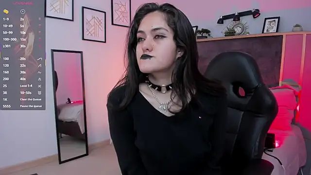 Snapshot of Azurra_amatto2 chatting on September 17, 2025, 8:32 pm Azurra amatto2 online show from September 17, 2025, 8:32 pm