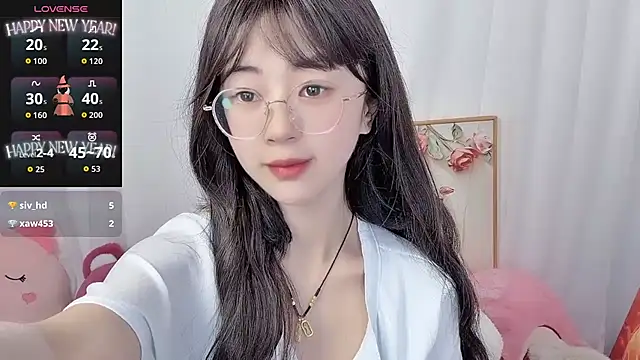 nini a online show from June 7, 2026, 11:41 pm