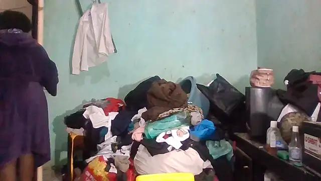 Snapshot of Nicky52 chatting on September 15, 2025, 4:23 am Nicky52 online show from September 15, 2025, 4:23 am