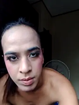 Snapshot of Yourscarlette_Slut chatting on November 22, 2025, 6:01 am Yourscarlette Slut online show from November 22, 2025, 6:01 am