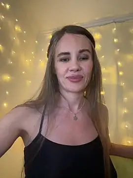 LucieMack online show from June 22, 2026, 5:32 pm