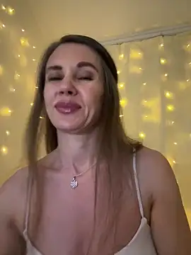 LucieMack online show from June 24, 2026, 5:56 pm