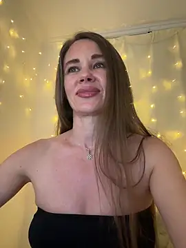 LucieMack online show from July 19, 2026, 6:22 pm